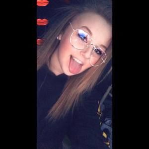 Meet your Posher, Deana